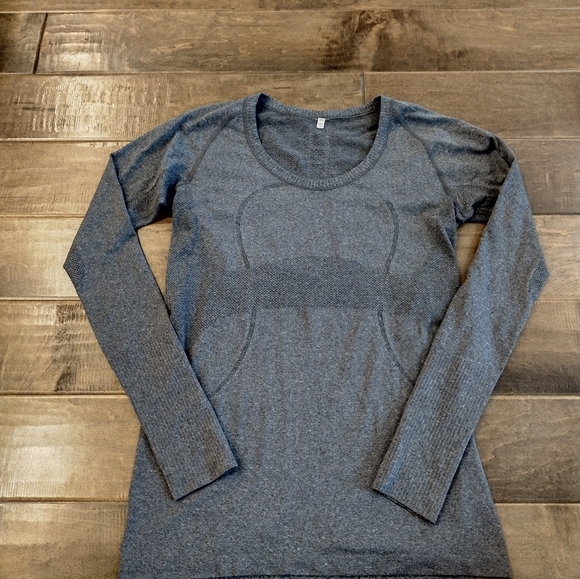 LULULEMON Women's Swiftly Tech gray long-sleeve top - 8 - Picture 2 of 12